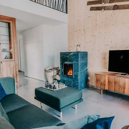 Janina's Dragonfly House