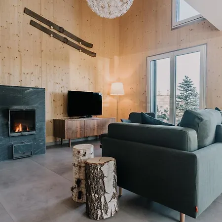 Janina's Dragonfly House Nova Vas (Bloke)