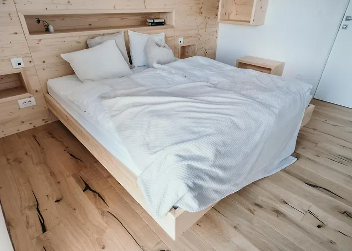 Janina's Dragonfly House *